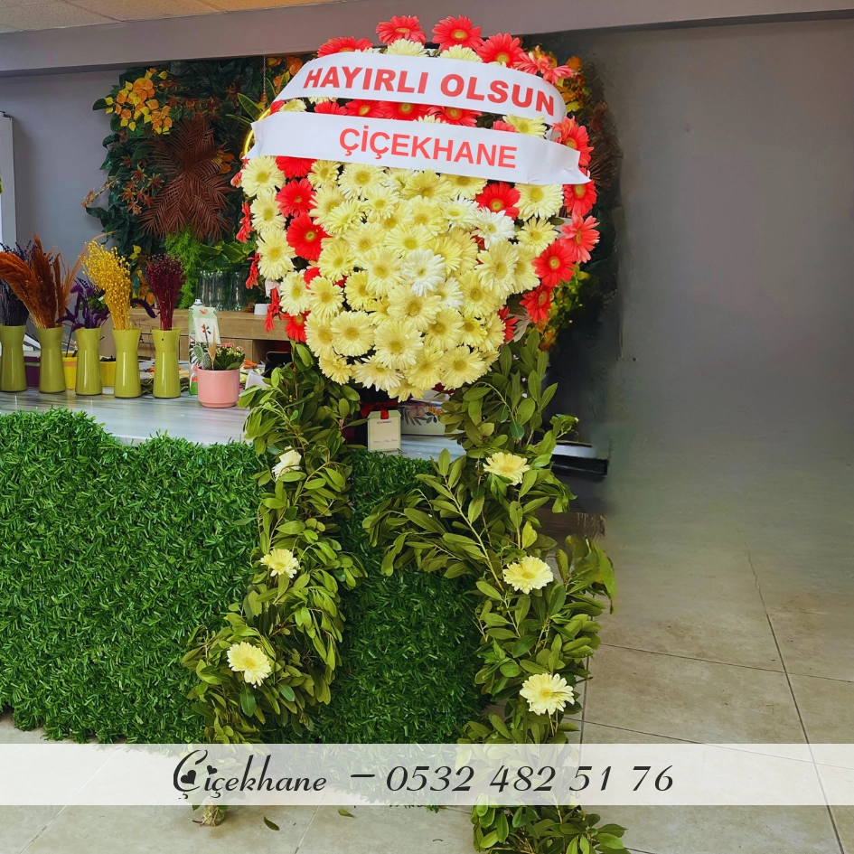 Pembe-Beyaz Gerberalar  Ayaklı Çelenk