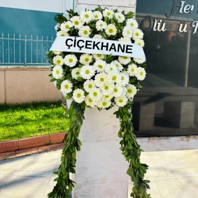 Beyaz Gerberalı Çelenk